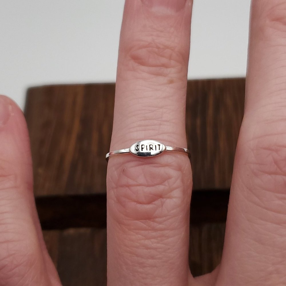 Size 5.5 925 Sterling Silver Delicate Cute Spirit Word Ring